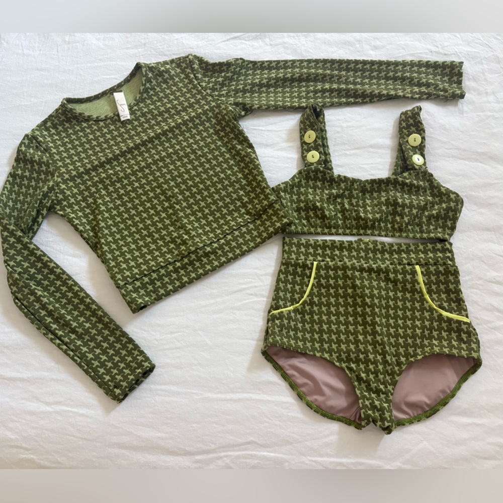 Seea Swimsuit Rashguard, High Waist Bottom, Crop Top set size S